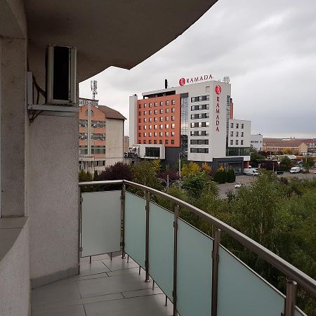 Skyline Rooftop Condos Oradea Luaran gambar