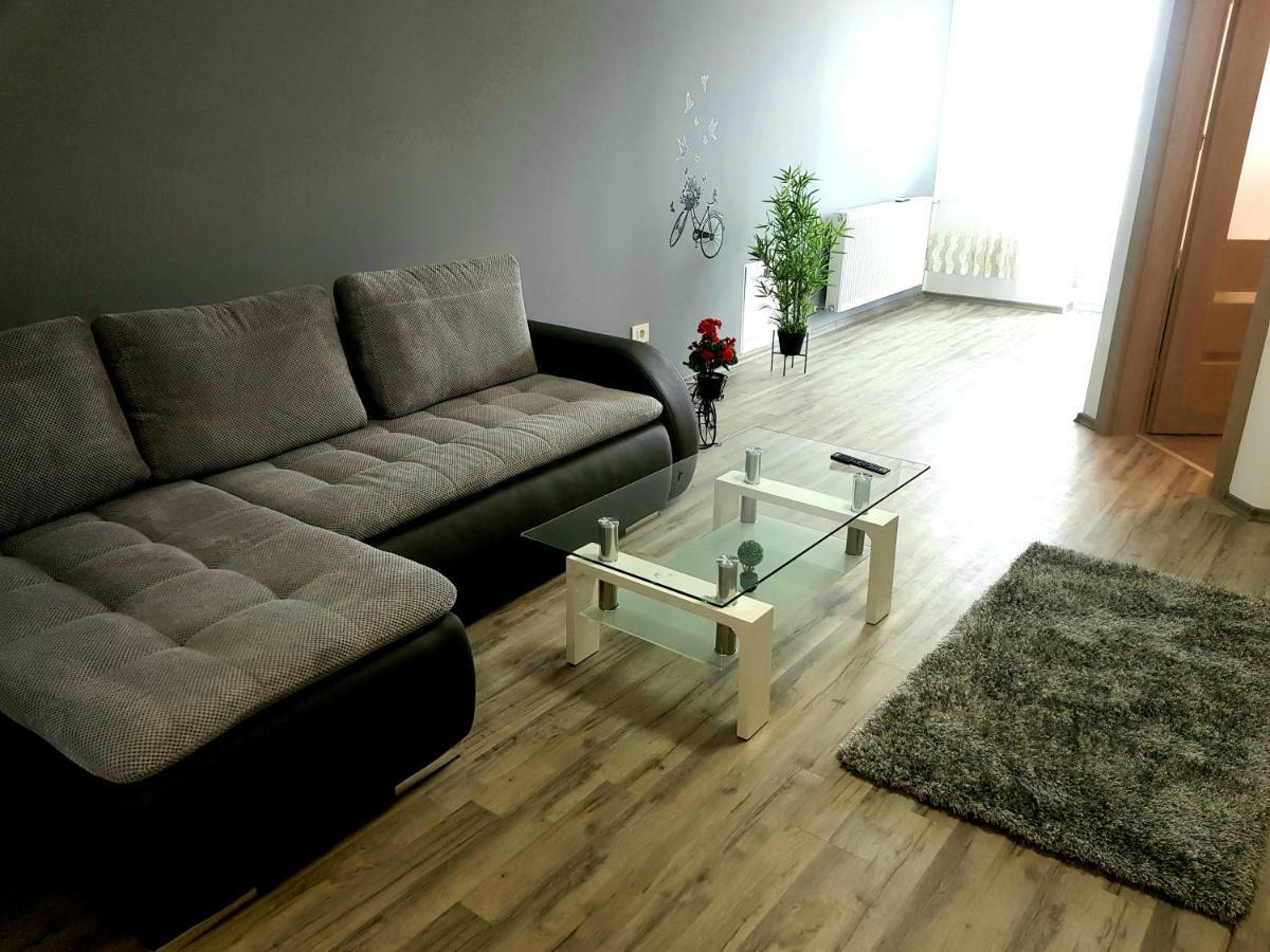 Skyline Rooftop Condos Oradea Luaran gambar