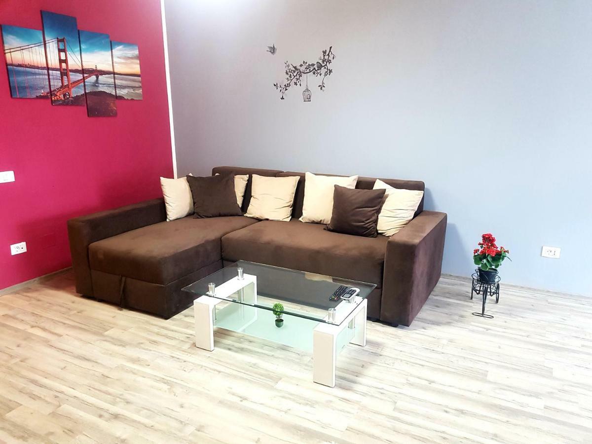 Skyline Rooftop Condos Oradea Luaran gambar